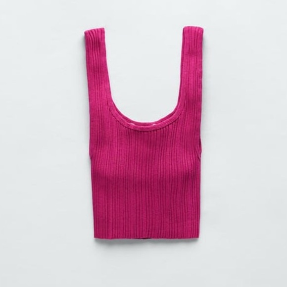 LIKE NEW ZARA Set of Pink Fucsia Crop Top and Shorts Ribbed Seamless Stretchy - Picture 2 of 7